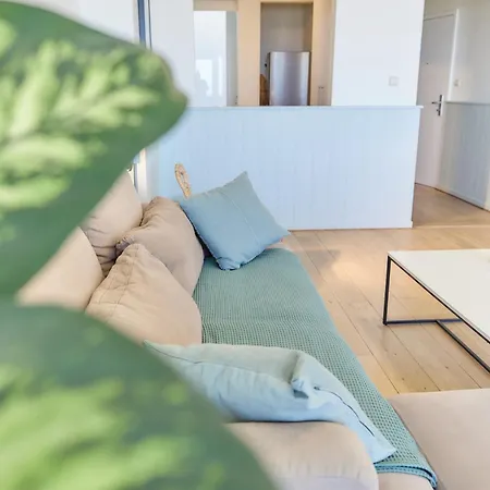 Апартаменты Lecomte - Beachhouse La 236